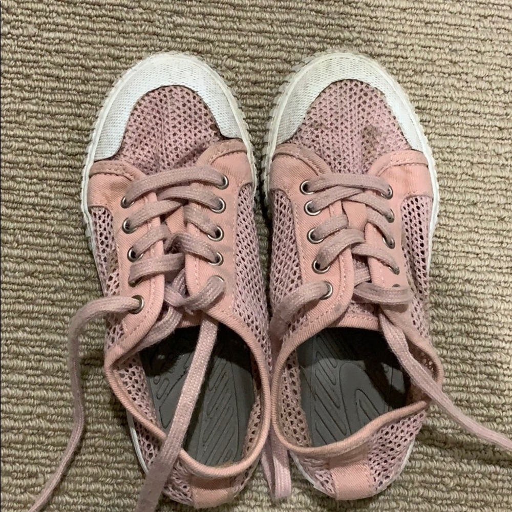 Girls Tretorn sneakers
